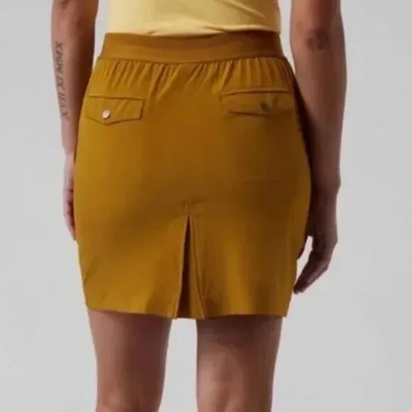 NWT Athleta Mustard Color Vienna Cargo Skort Size 16 - Picture 2 of 6